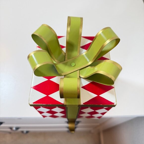 BALLARD DESIGNS Gift Box Stocking Hanger Harlequin Metal Bow Box RARE RETIRED! - Picture 2 of 15